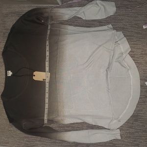 Ombre long sleeve t-shirt p2pis 19 inches super cute